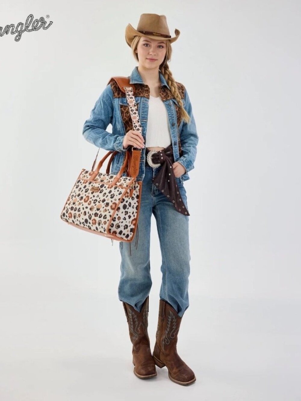 Wrangler Leopard Print Canvas Oversized Tote with Adjustable Strap Brown - Picture 8 of 8